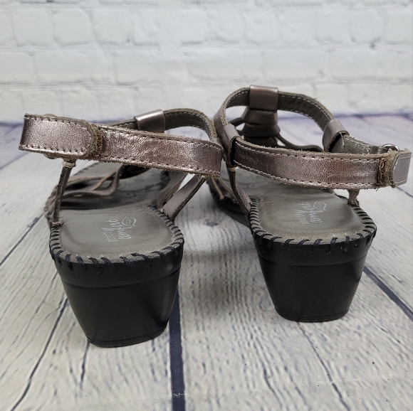 STRICTLY COMFORT | metallic strappy gladiator low heel sandals - Picture 6 of 9